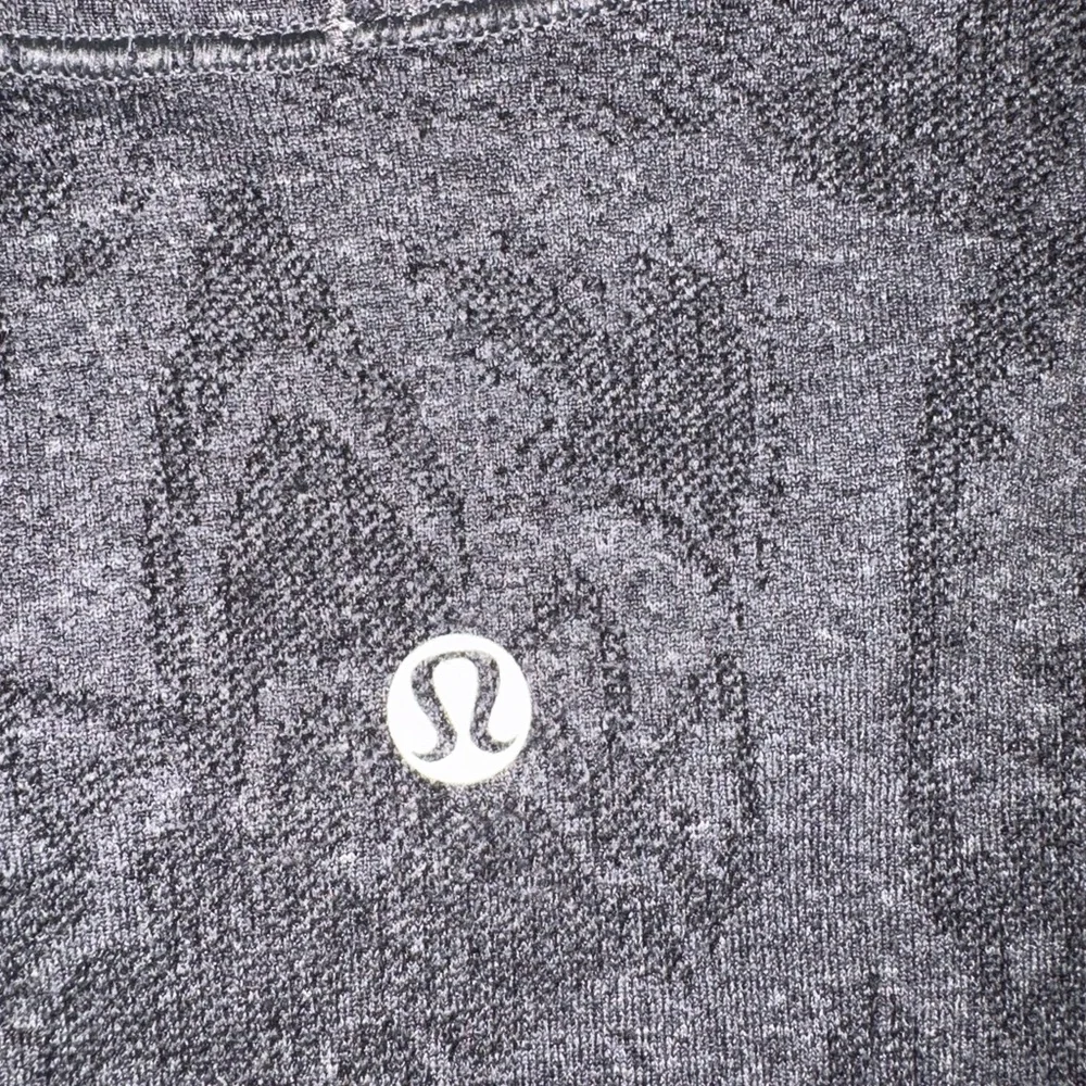 Lululemon Gray Long Sleeve Pattern Swiftly - Picture 4 of 5